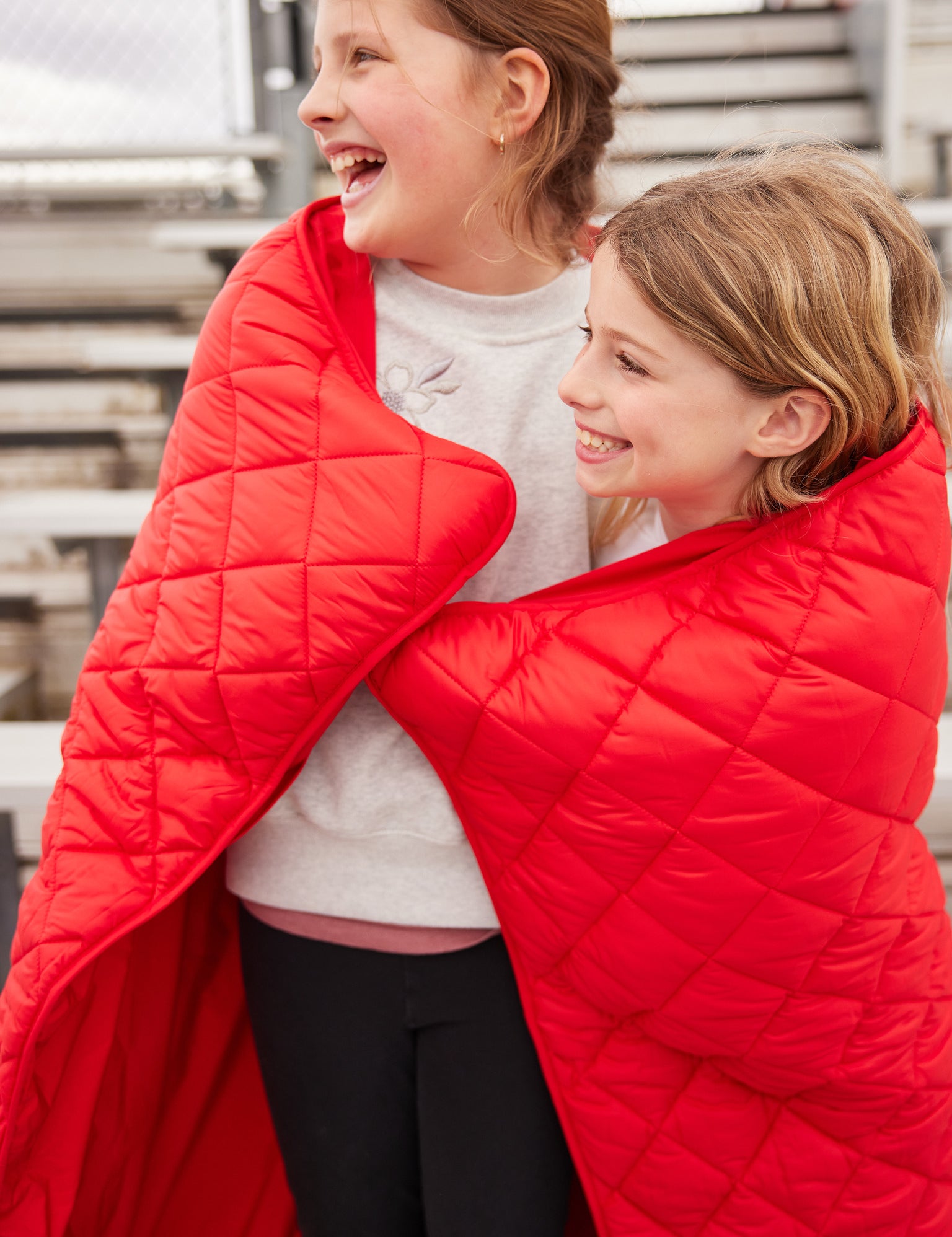Waterproof Puffer Blanket with Pockets | Pretty Rugged