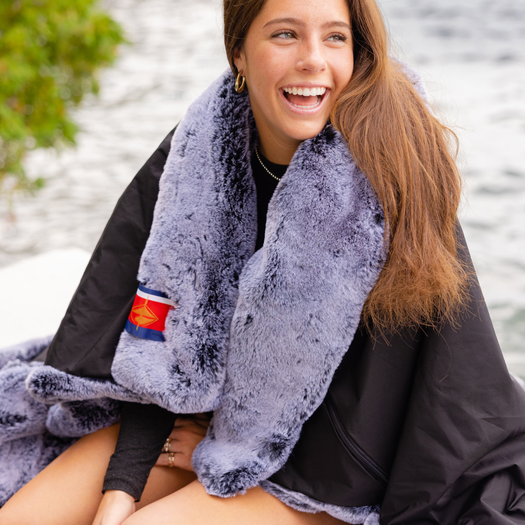 Bundle of 4 Outdoor Blankets