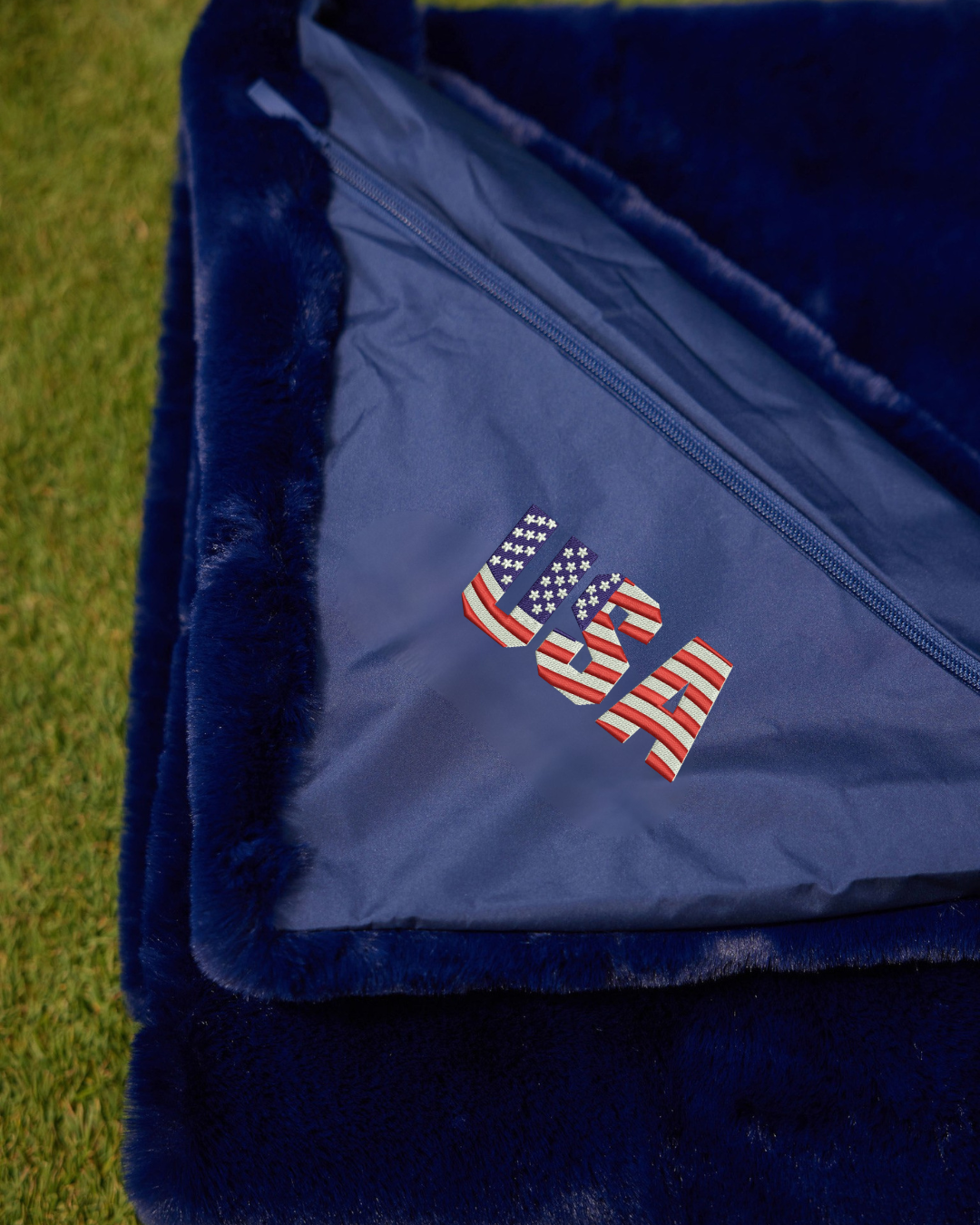 3_2_26BoatBlanketStillAds_2_358a48bd-99b7-4b9b-af4d-7b14b3ae2c2d.png