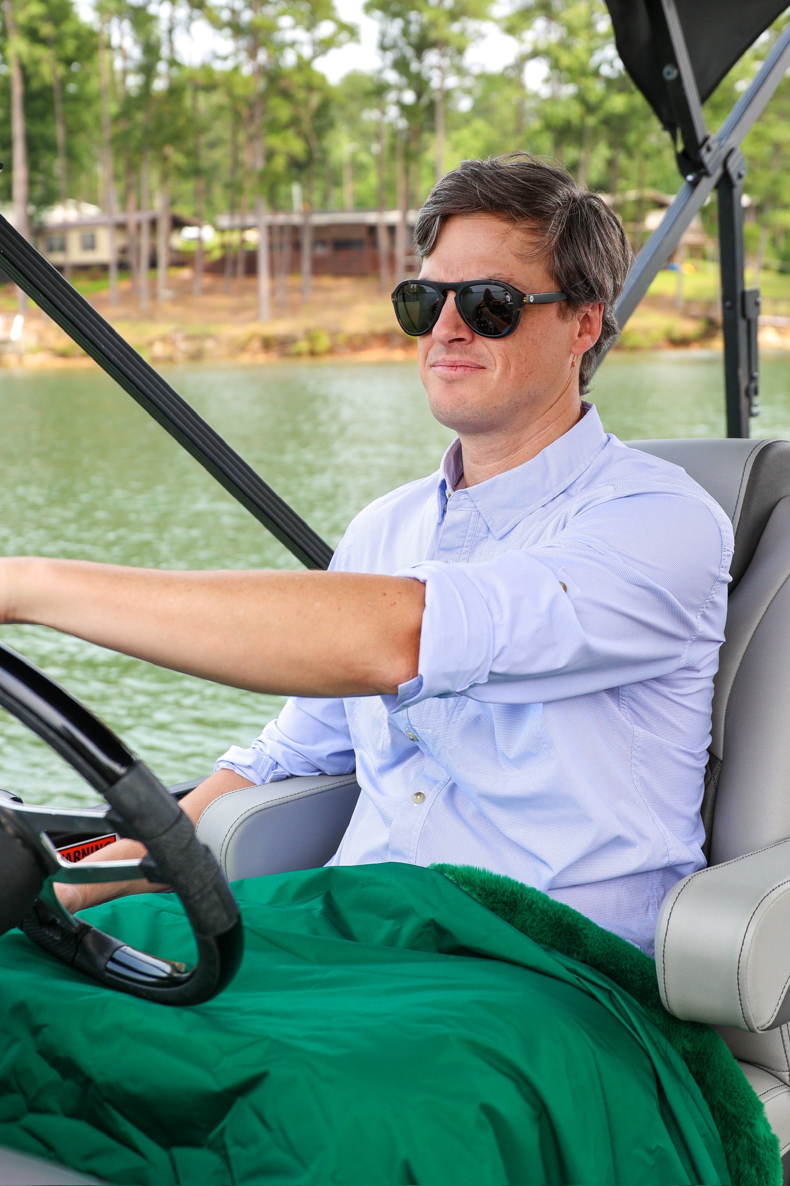 Waterproof Windproof Outdoor Lap Blanket | Pretty Rugged