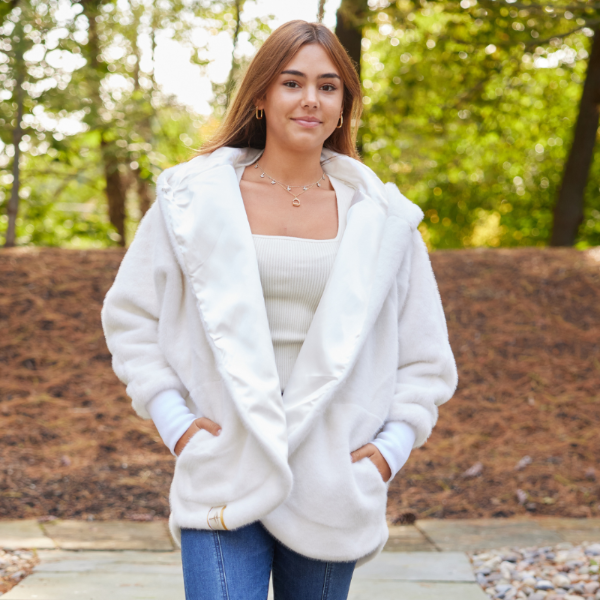 windproof waterproof cardigan faux fur white oversized hood