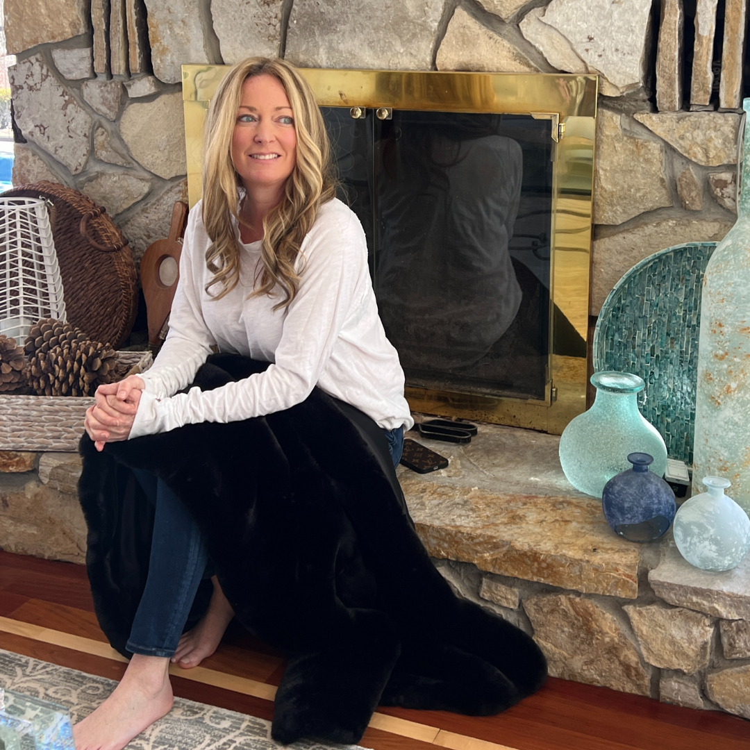 Black TS Luxe Long Lap Blanket